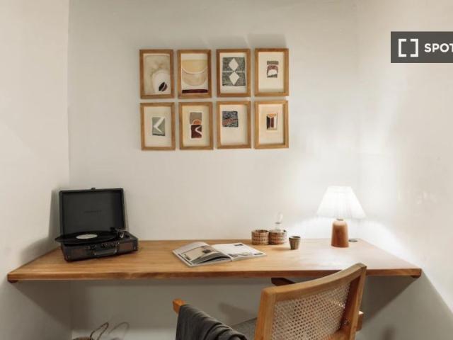 Apartamento de 2 dormitorios en alquiler en Ciutat Vella, Barcelona