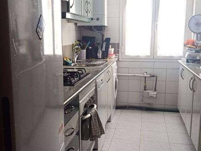 Apartamento de 2 dormitorios en alquiler en Cortes, Madrid