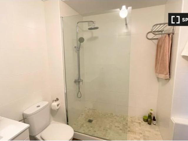 Apartamento de 2 dormitorios en alquiler en el Eixample, Valencia