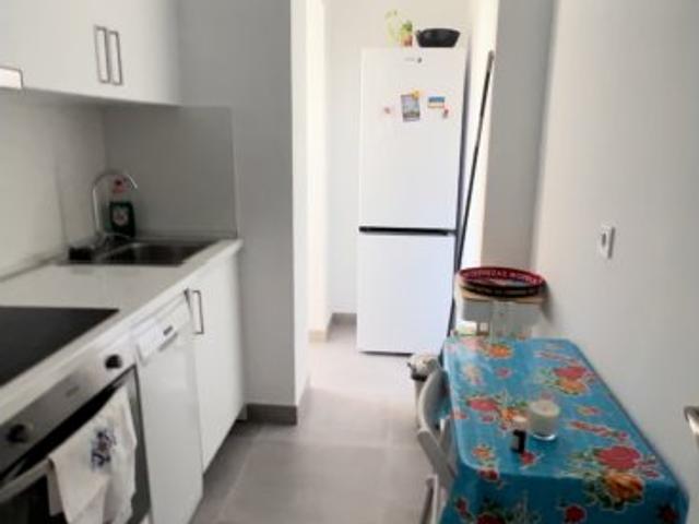 Apartamento de 2 dormitorios en alquiler en El Palo, Málaga