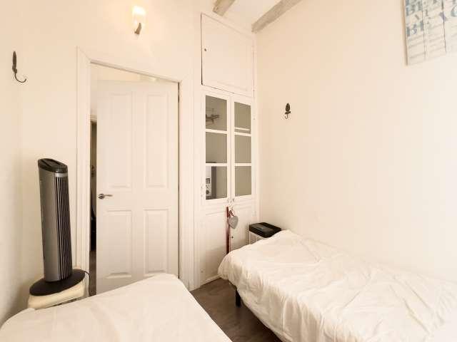Piso de 2 habitaciones en alquiler en El Raval, Barcelona