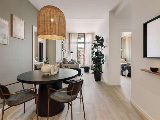 Se alquila piso de 2 habitaciones en El Raval