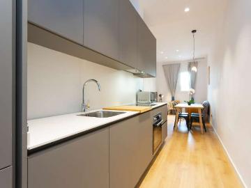 Apartamento de 2 dormitorios en alquiler en El Raval, Barcelona