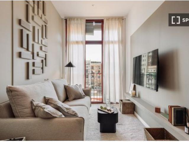 Apartamento de 2 dormitorios en alquiler en El Raval
