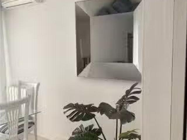 Apartamento de 2 dormitorios en alquiler en Embajadores, Madrid