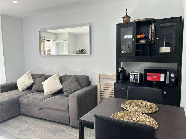 Apartamento de 2 dormitorios en alquiler en Embajadores, Madrid