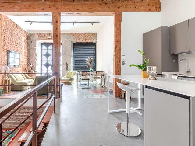 Apartamento de 2 dormitorios en alquiler en Embajadores, Madrid