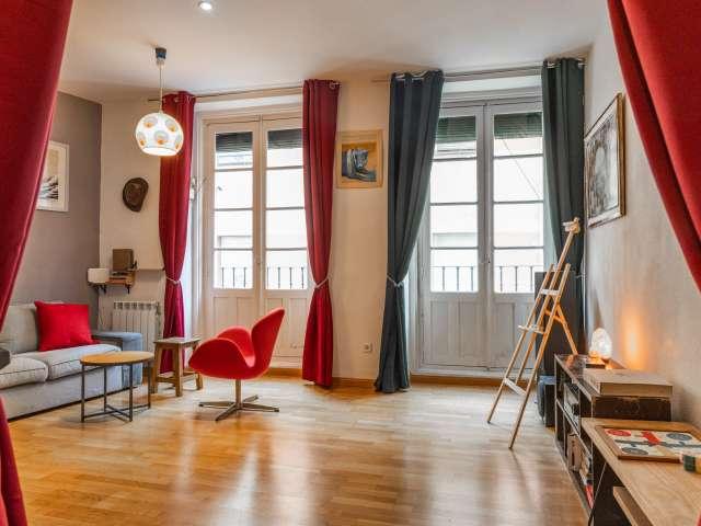 Apartamento de 2 dormitorios en alquiler en Embajadores, Madrid