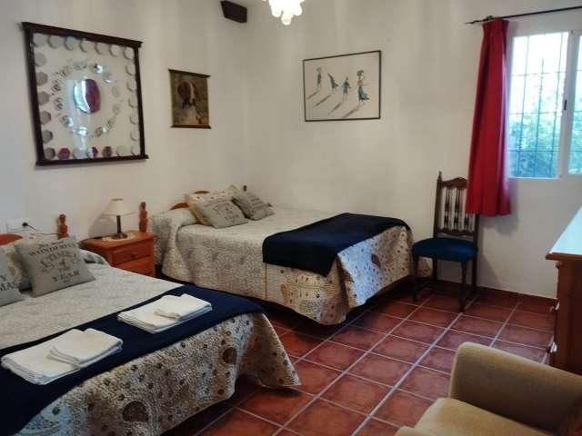 Apartamento de 2 dormitorios en alquiler en Granada
