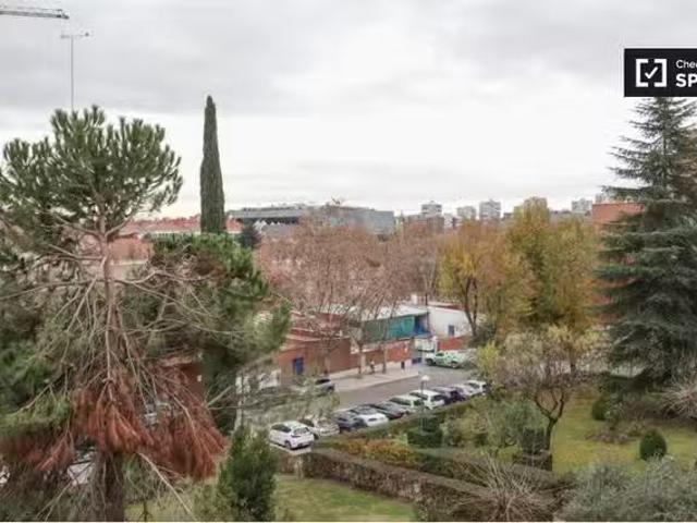 Apartamento de 2 dormitorios en alquiler en Hortaleza, Madrid
