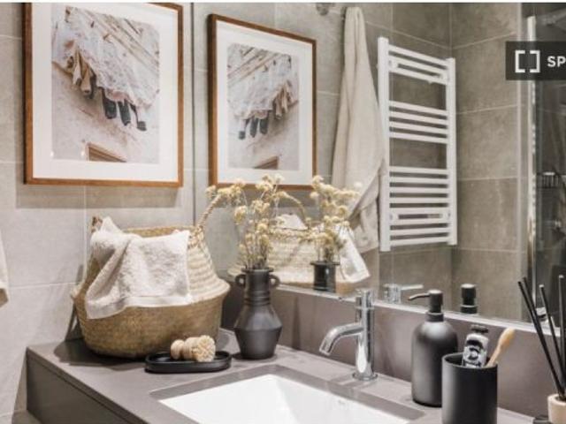 Apartamento de 2 dormitorios en alquiler en L' Eixample