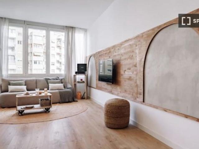 Apartamento de 2 dormitorios en alquiler en L' Eixample