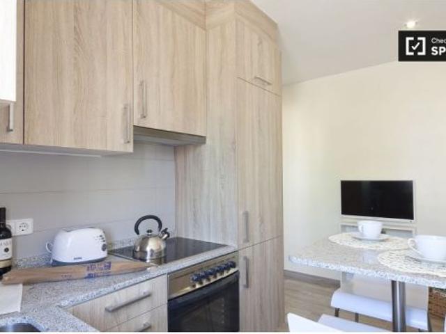 Apartamento de 2 dormitorios en alquiler en La Barceloneta
