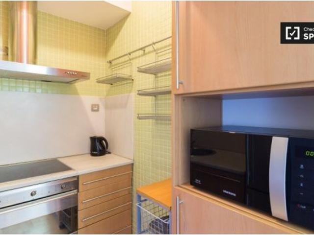 Apartamento de 2 dormitorios en alquiler en La Barceloneta