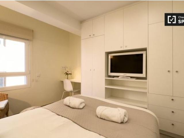 Apartamento de 2 dormitorios en alquiler en La Barceloneta