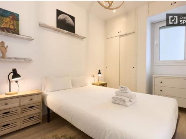 Apartamento de 2 dormitorios en alquiler en Les Corts