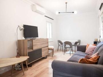 Apartamento de 2 dormitorios en alquiler en Puerta del Ángel, Madrid