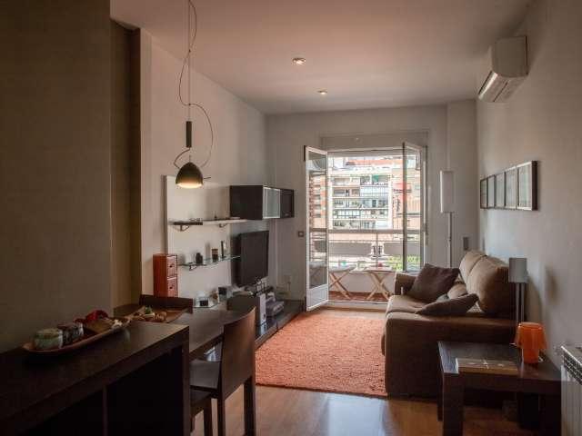 Apartamento de 2 dormitorios en alquiler en Pacífico, Madrid