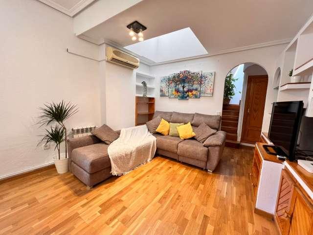 Apartamento de 2 dormitorios en alquiler en Palacio, Madrid