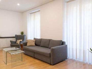Apartamento de 2 dormitorios en alquiler en Palacio, Madrid