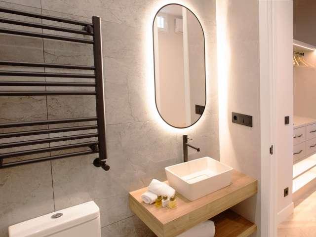 Apartamento de 2 dormitorios en alquiler en Palacio, Madrid