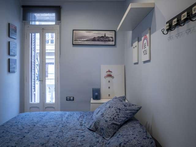 Apartamento de 2 dormitorios en alquiler en Russafa, Valencia