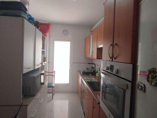 Piso de 2 habitaciones en alquiler en Roquetas de Mar, Almería