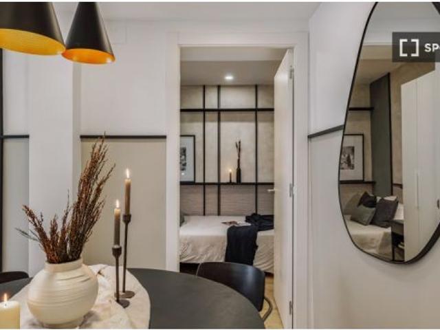 Apartamento de 2 dormitorios en alquiler en Sarria, Barcelona