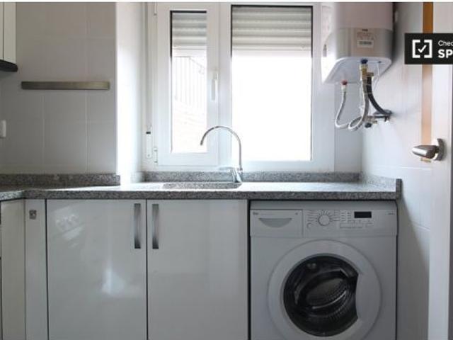Apartamento de 2 dormitorios en alquiler en Sol