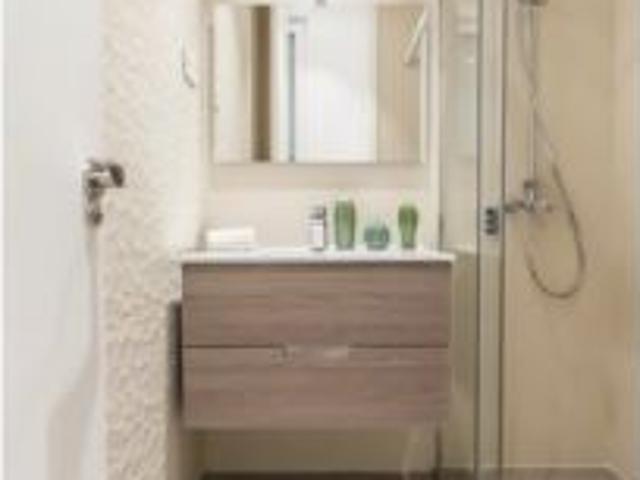 Apartamento de 2 dormitorios en alquiler en Sol
