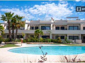 Apartamento de 2 dormitorios en alquiler en Torrevieja, todos los gastos incluidos