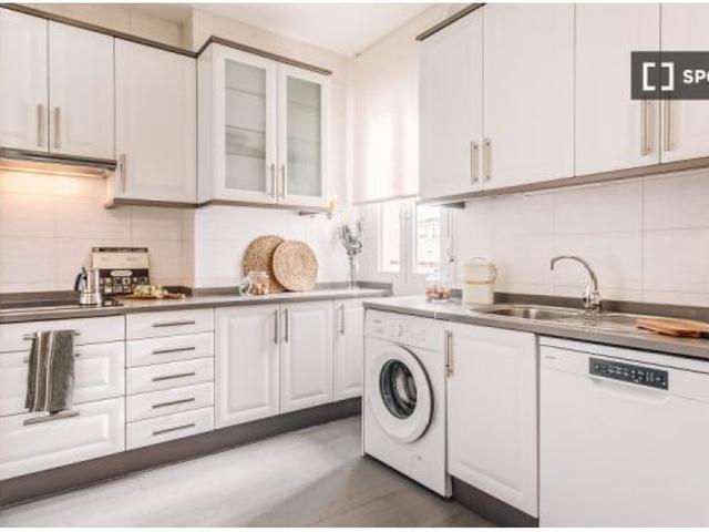 Apartamento de 2 dormitorios en alquiler en Trafalgar, Madrid