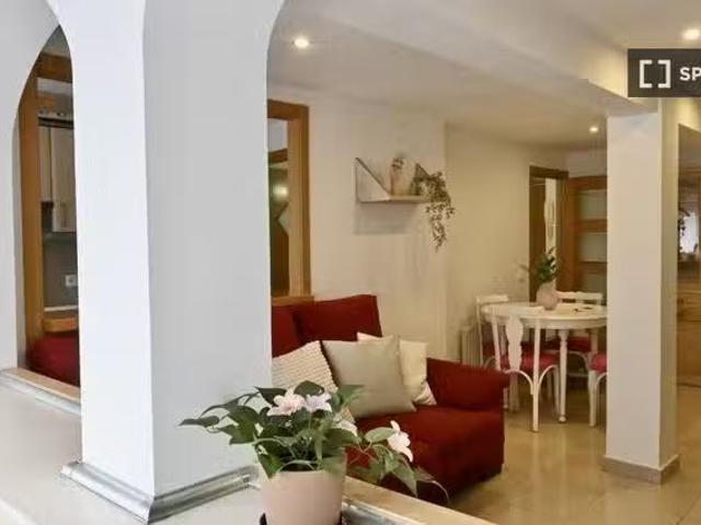 Apartamento de 2 dormitorios en alquiler en Zofío, Madrid
