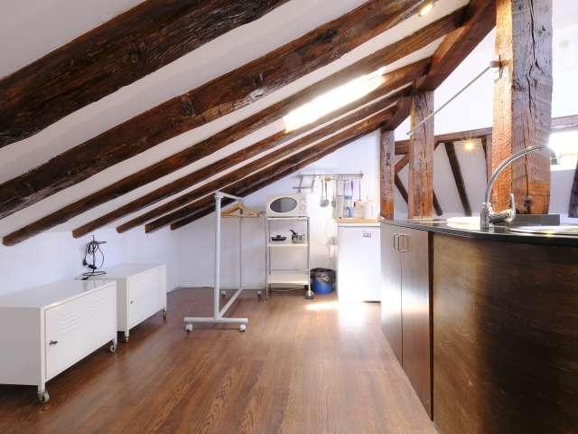Apartamento de 2 dormitorios en Centro, Madrid