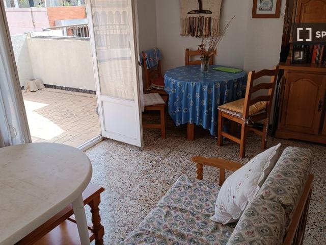 Apartamento de 2 dormitorios en El Campello, Alicante