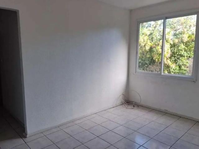 Apartamento de 2 Dormitórios para Alugar – Próximo à Cel. Massot