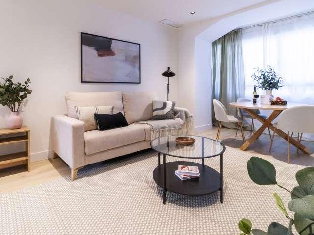 Apartamento de 2 dormitorios para alquilar en Nueva España, Madrid