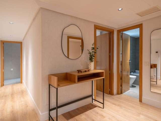 Piso en alquiler de 2 habitaciones en Nueva España, Madrid
