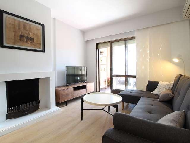 Apartamento de 2 dormitorios para alquilar en Nueva España, Madrid
