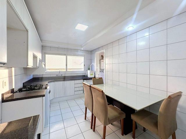 APARTAMENTO DE 2 DORMITÓRIOS SEMIMOBILIADO