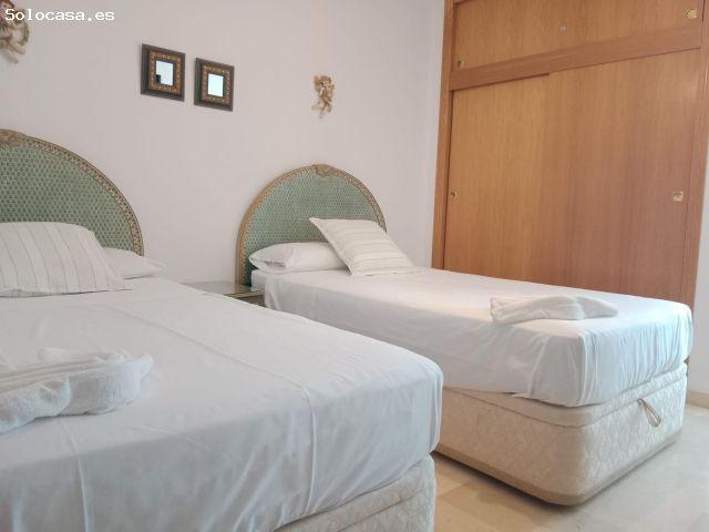 Apartamento de 2 dormitorios y 2 baños con vistas al mar
