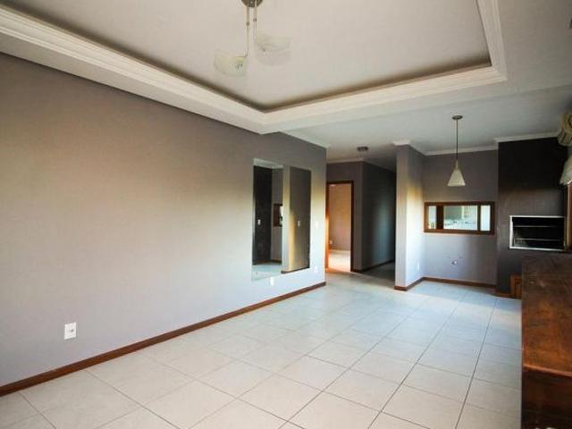 Apartamento de 2 dormitórios, 1 suíte, closet e 2 vagas de garagem