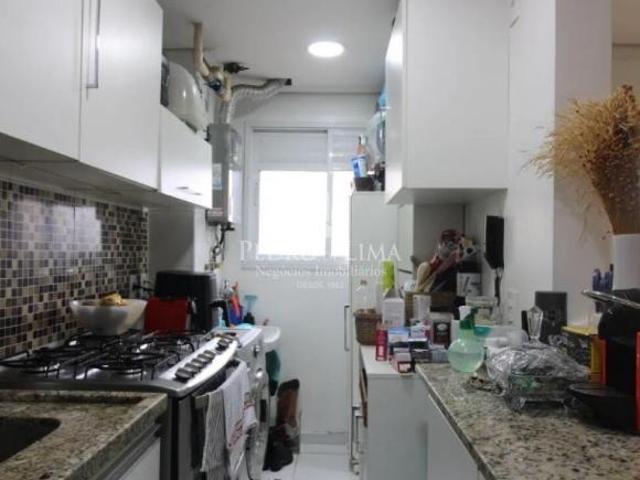 Apartamento de 2 dormitórios, 1 vaga e 52 m² no Cangaíba