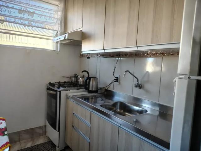 Apartamento de 2 dormitórios, 1 vaga, no bairro Camaqua