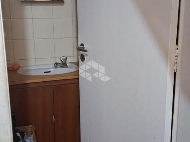 Apartamento de 2 dormitórios, 2 banheiros e garagem no bairro Moinhos de Vento Porto Alegre