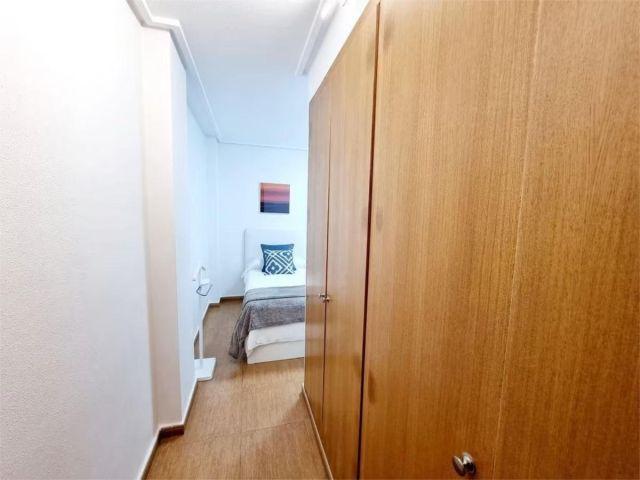 Apartamento de 2 habitaciones totalmente reformado a 100 m de la playa | Playa del Cura, Torrevieja