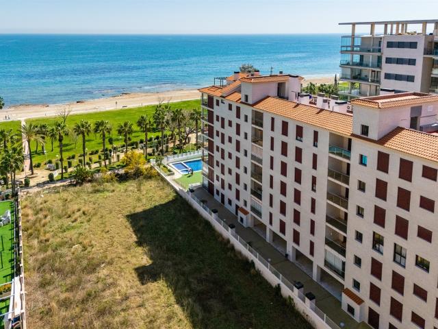 Apartamento de 2 habitaciones con dos baños en primera linea. 63m² Oropesa del Mar