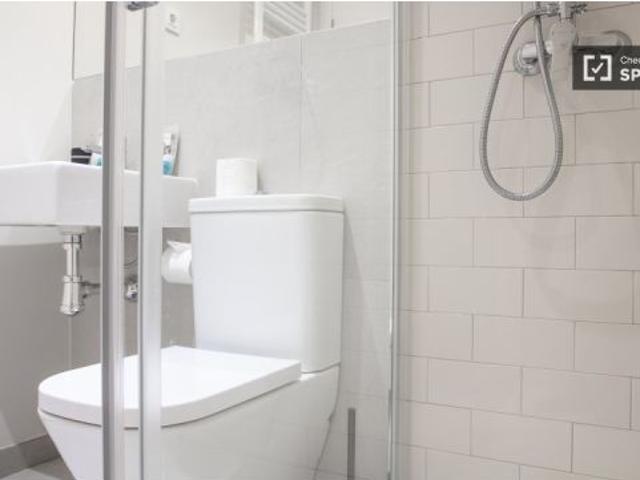 Apartamento de 2 habitaciones en alquiler en Trafalgar. Se aplican restricciones para mascotas