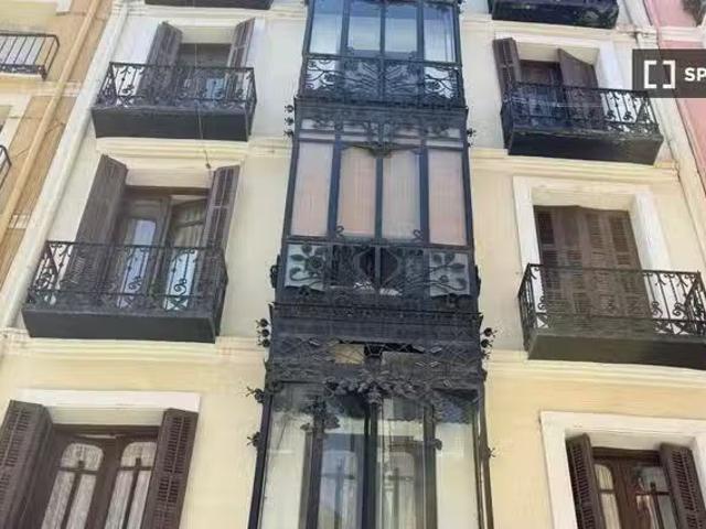 Apartamento de 2 habitaciones en alquiler en Zaragoza, Casco A.
