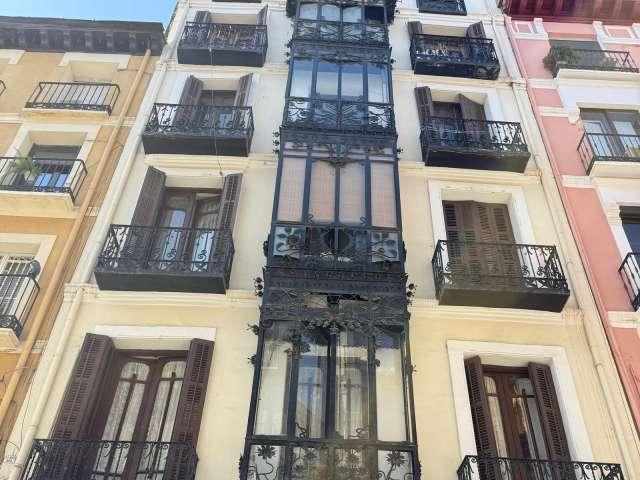 Apartamento de 2 habitaciones en alquiler en Zaragoza, Casco Antiguo